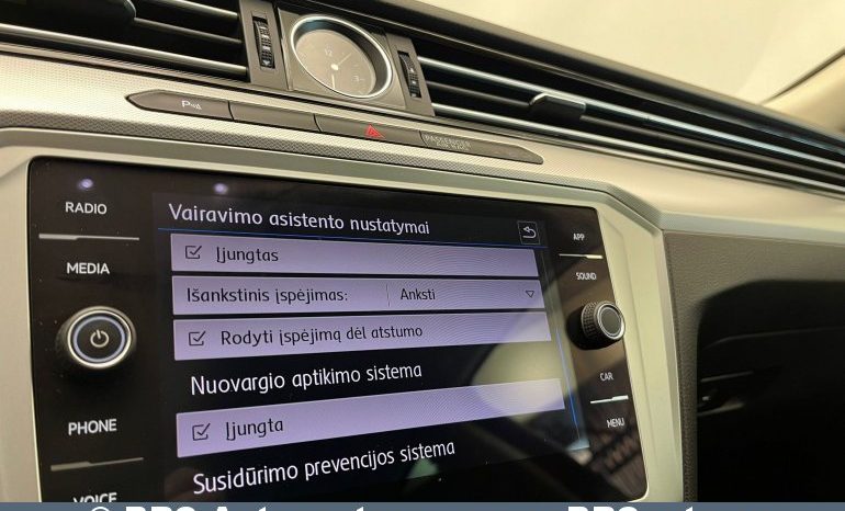 
								Volkswagen Passat 1.5 TSI Automatas 2019 full									