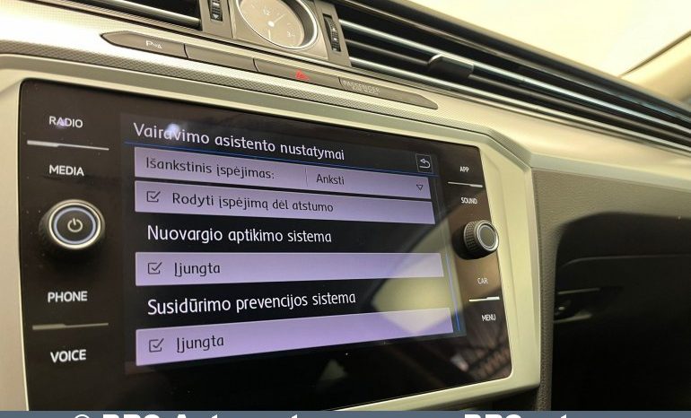 
								Volkswagen Passat 1.5 TSI Automatas 2019 full									