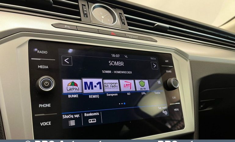 
								Volkswagen Passat 1.5 TSI Automatas 2019 full									
