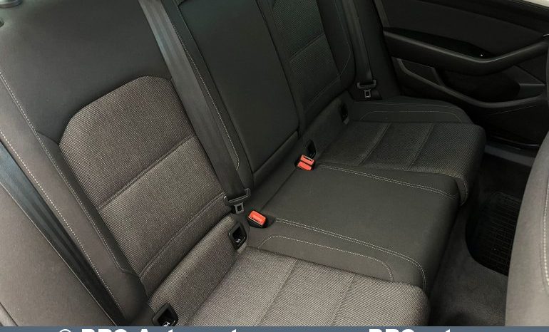 
								Volkswagen Passat 1.5 TSI Automatas 2019 full									