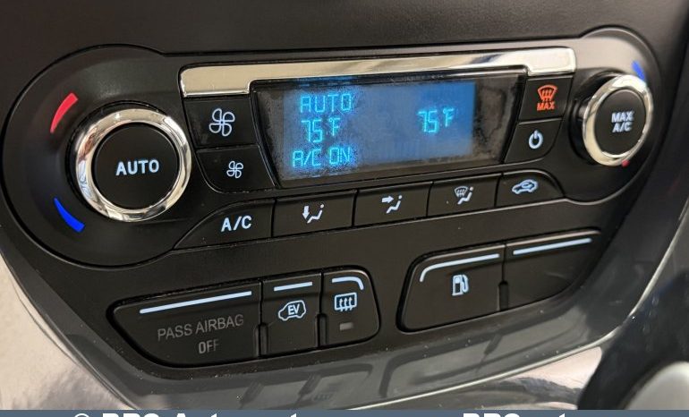 
								Ford C-Max Plug-in Hybrid Premium Automatas 2013 full									