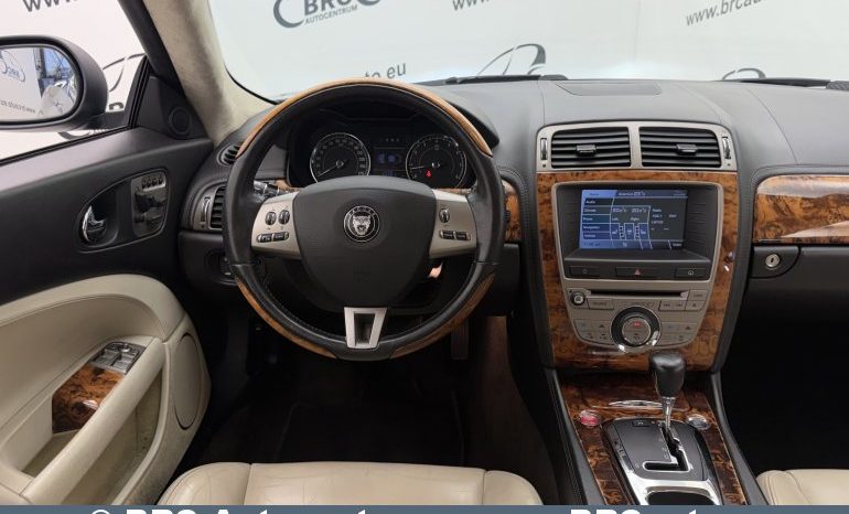 
								Jaguar XK 4.2 Automatas 2008 full									