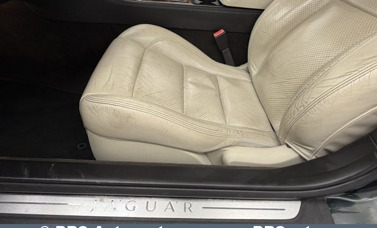 
								Jaguar XK 4.2 Automatas 2008 full									