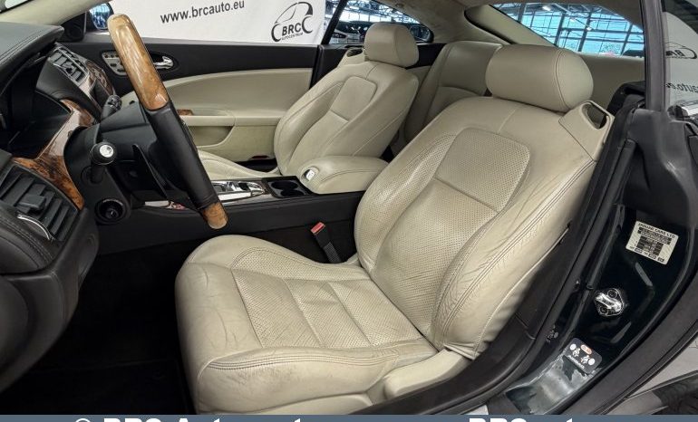
								Jaguar XK 4.2 Automatas 2008 full									
