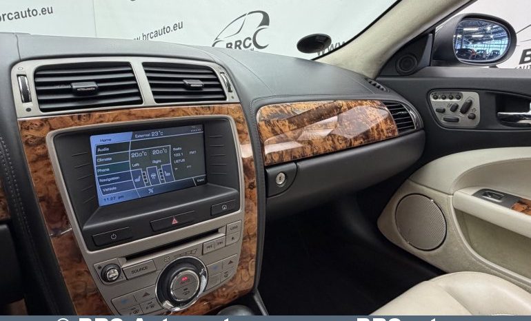 
								Jaguar XK 4.2 Automatas 2008 full									
