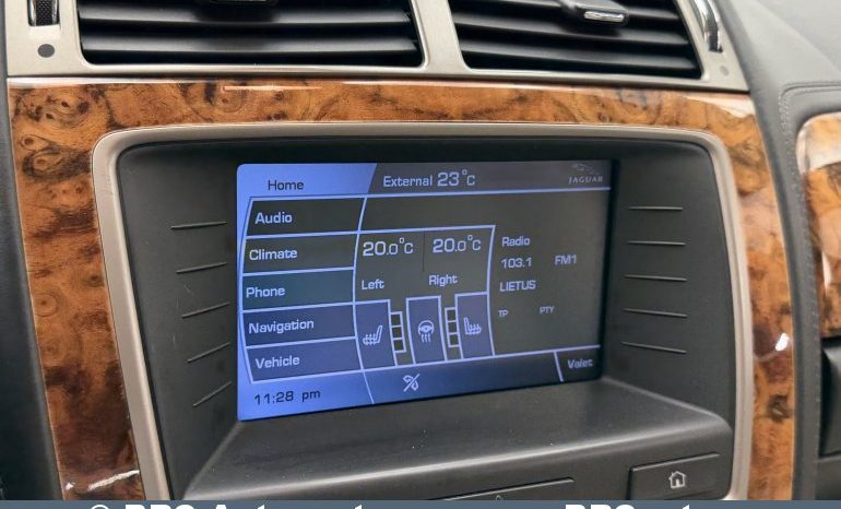 
								Jaguar XK 4.2 Automatas 2008 full									