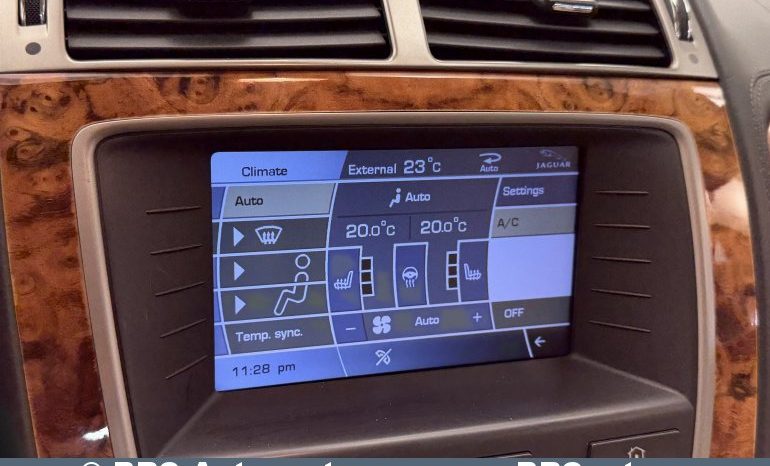 
								Jaguar XK 4.2 Automatas 2008 full									