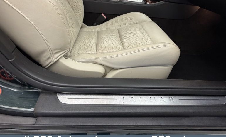 
								Jaguar XK 4.2 Automatas 2008 full									