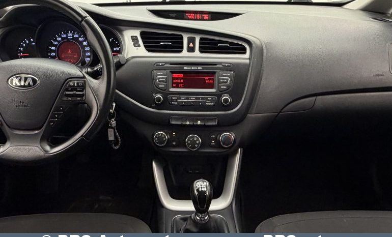 
								Kia Ceed 1.6 CRDi 2015 full									