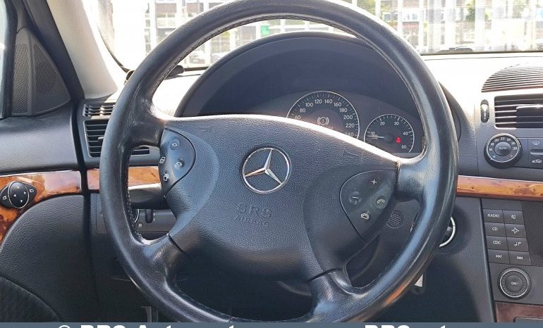 
								Mercedes-Benz E 270 2.7 CDI Automatas 2003 full									