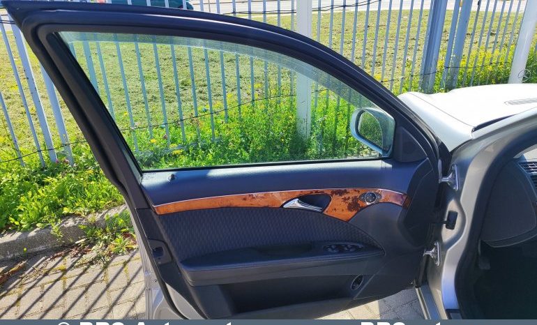 
								Mercedes-Benz E 270 2.7 CDI Automatas 2003 full									