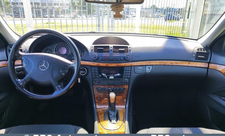 
								Mercedes-Benz E 270 2.7 CDI Automatas 2003 full									