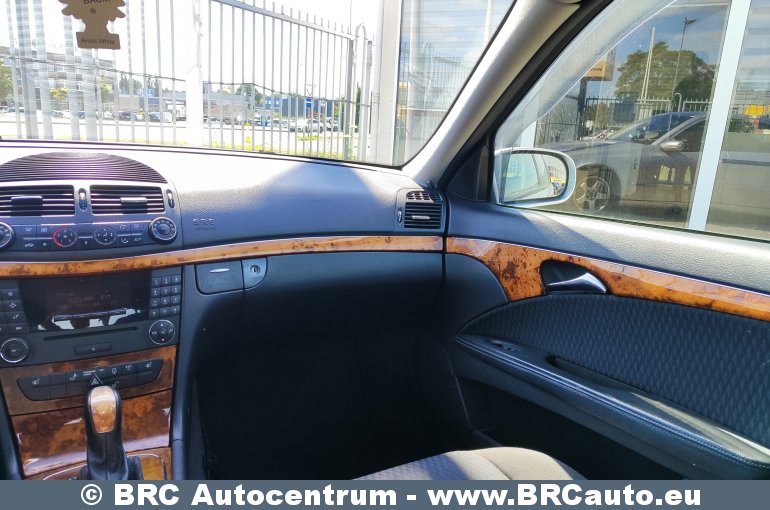 Mercedes-Benz E 270 2.7 CDI Automatas 2003