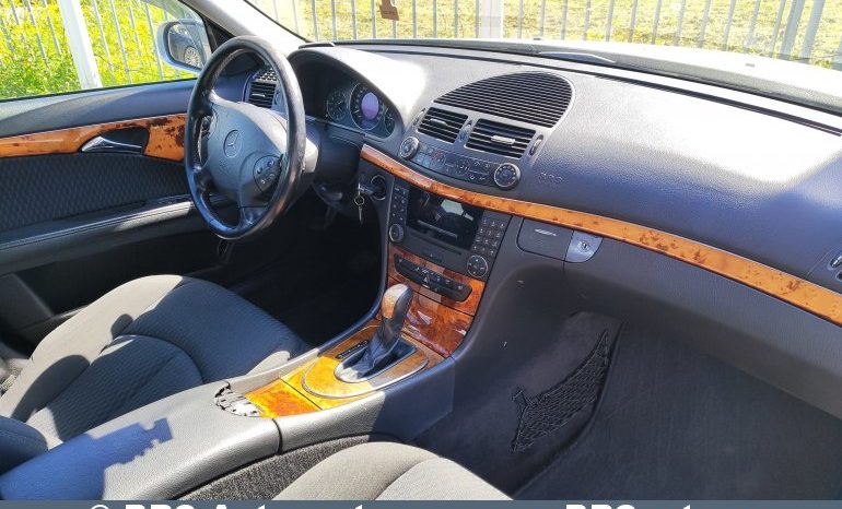 
								Mercedes-Benz E 270 2.7 CDI Automatas 2003 full									