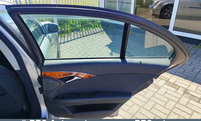 
								Mercedes-Benz E 270 2.7 CDI Automatas 2003 full									