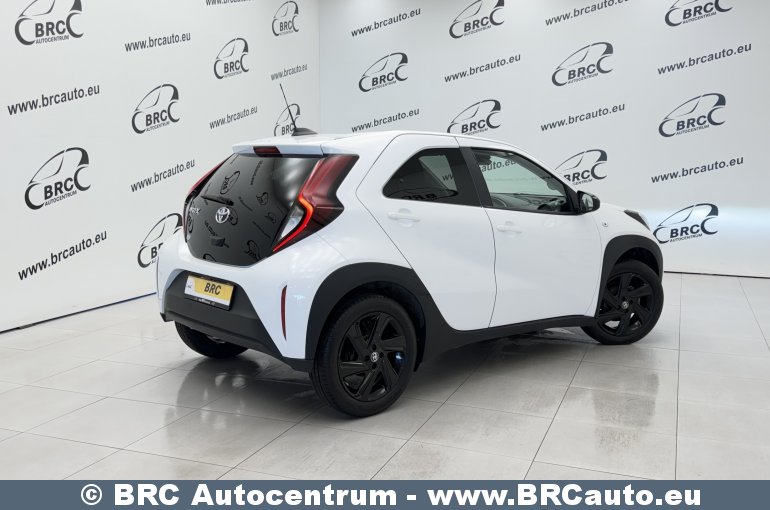 Toyota Aygo X 1.0 VVT-i Edge Automatas 2022