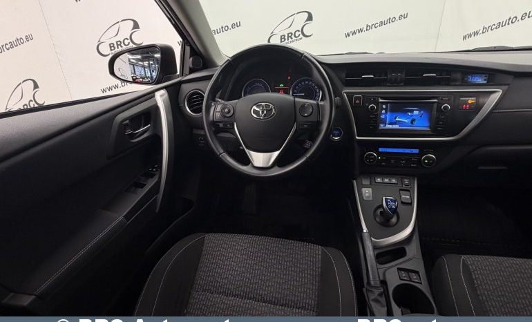 
								Toyota Auris 1.8 Hybrid Automatas 2015 full									
