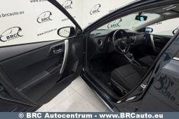 
										Toyota Auris 1.8 Hybrid Automatas 2015 full									