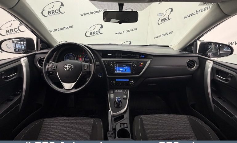 
								Toyota Auris 1.8 Hybrid Automatas 2015 full									