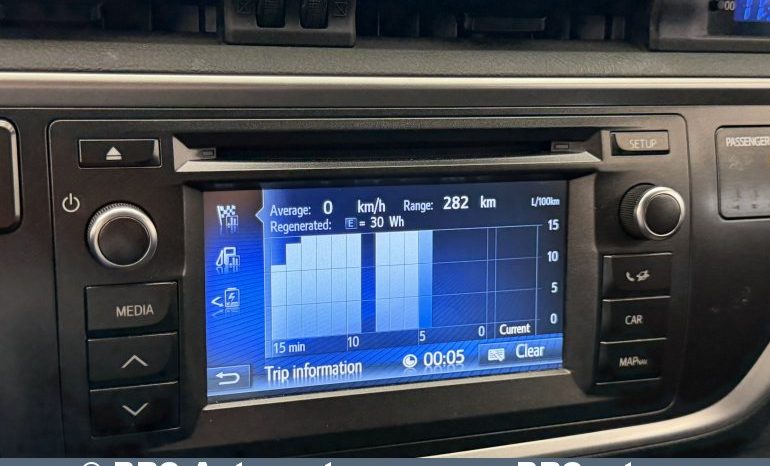
								Toyota Auris 1.8 Hybrid Automatas 2015 full									