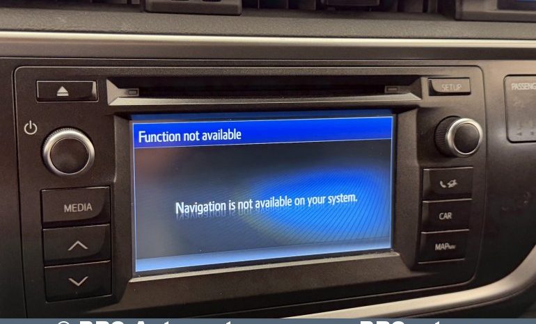 
								Toyota Auris 1.8 Hybrid Automatas 2015 full									