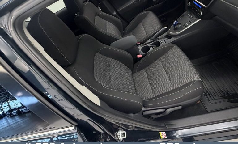 
								Toyota Auris 1.8 Hybrid Automatas 2015 full									