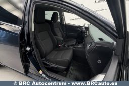 
										Toyota Auris 1.8 Hybrid Automatas 2015 full									
