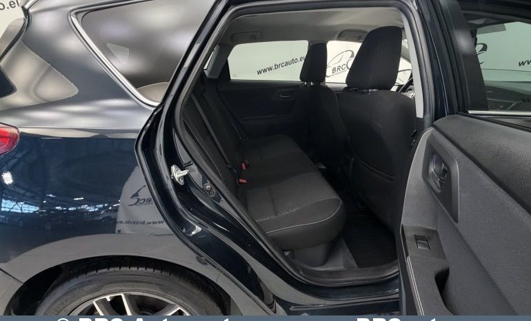 
								Toyota Auris 1.8 Hybrid Automatas 2015 full									