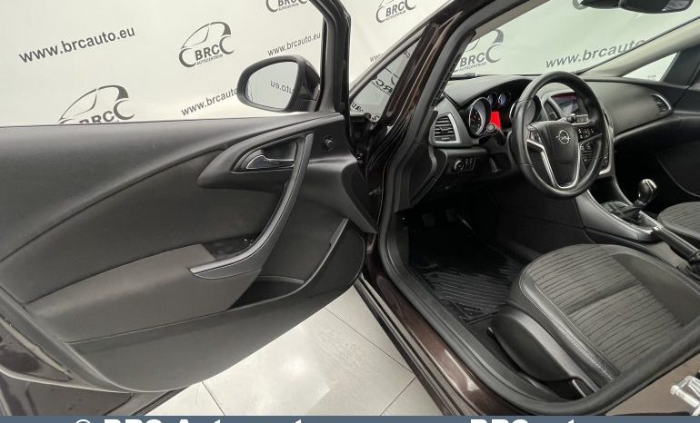 
								Opel Astra 1.6 CDTI Sport Tourer 2015 full									