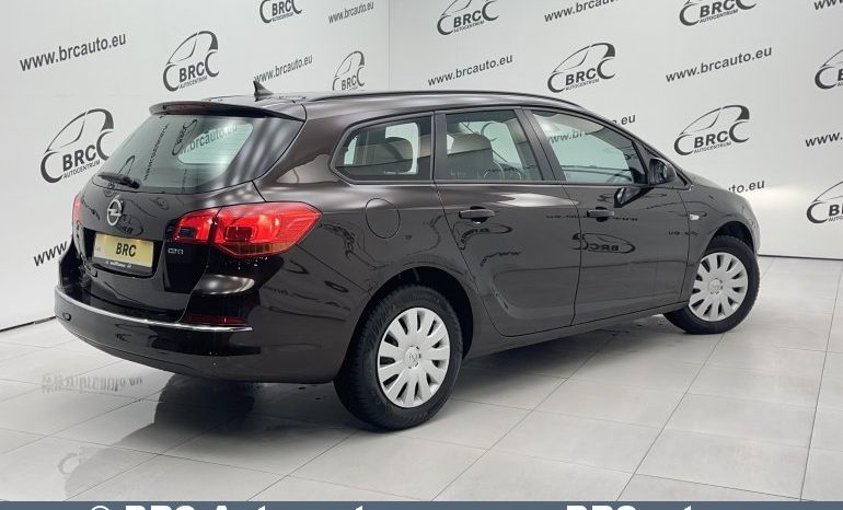 
								Opel Astra 1.6 CDTI Sport Tourer 2015 full									