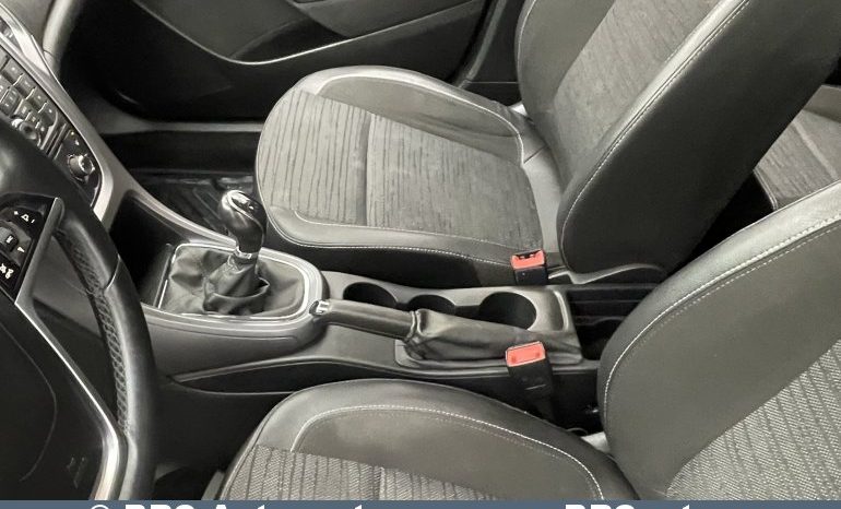 
								Opel Astra 1.6 CDTI Sport Tourer 2015 full									