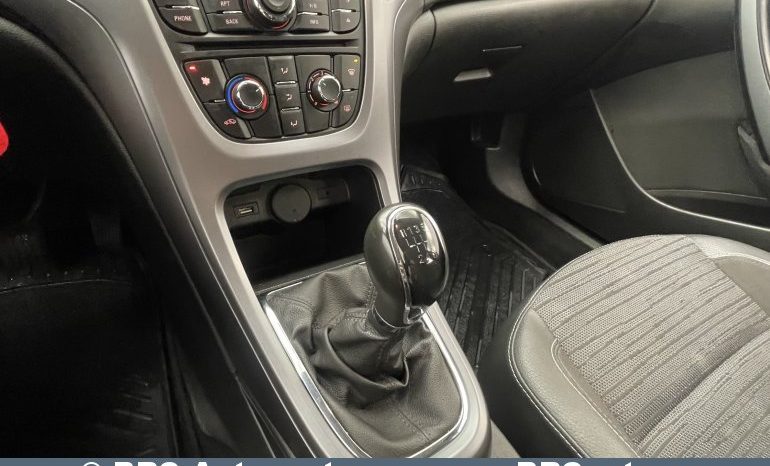 
								Opel Astra 1.6 CDTI Sport Tourer 2015 full									