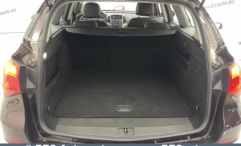 
								Opel Astra 1.6 CDTI Sport Tourer 2015 full									