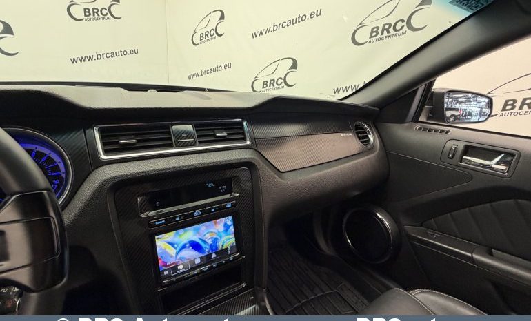 
								Ford Mustang GT CS 5.0 2013 full									