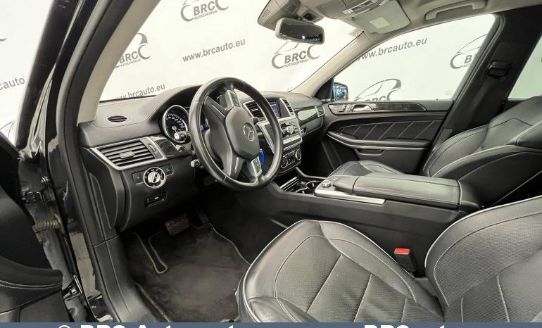 
								Mercedes-Benz GL 500 4.7 4Matic AMG Line Automatas 2013 full									