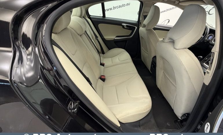 
								Volvo S60 2.0 D3 2010 full									