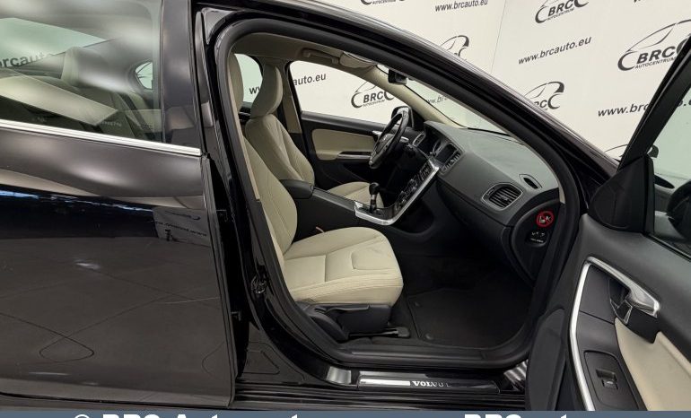 
								Volvo S60 2.0 D3 2010 full									