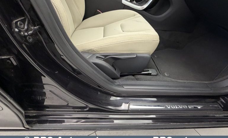 
								Volvo S60 2.0 D3 2010 full									