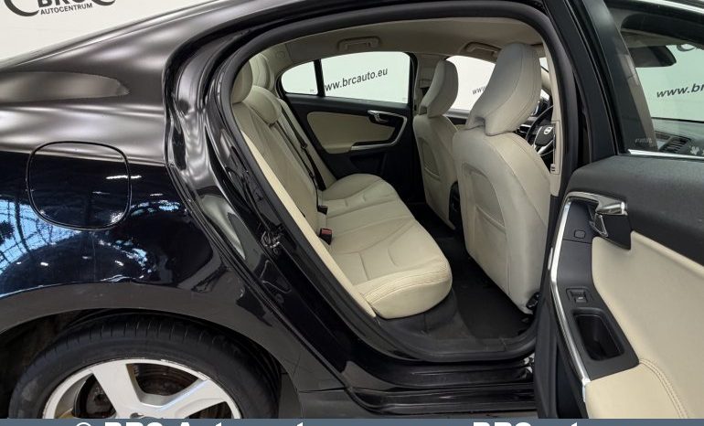 
								Volvo S60 2.0 D3 2010 full									