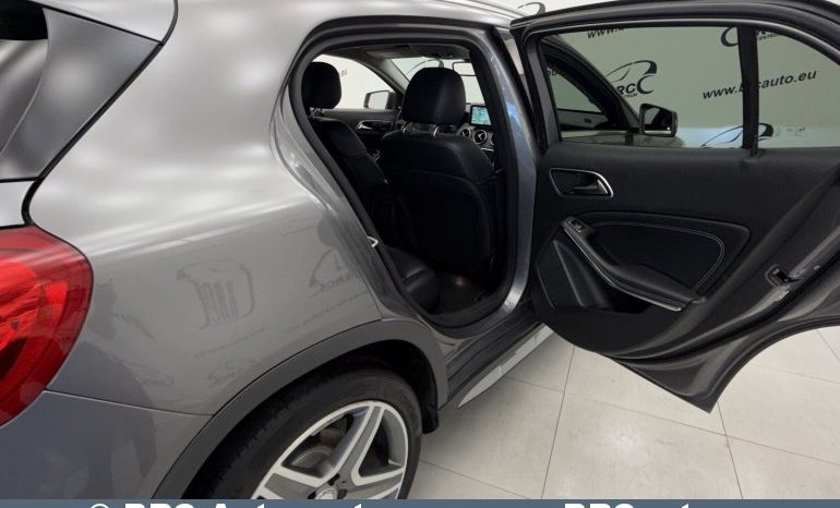 
								Mercedes-Benz GLA 250 4Matic Automatas 2015 full									