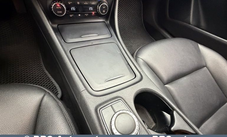 
								Mercedes-Benz GLA 250 4Matic Automatas 2015 full									