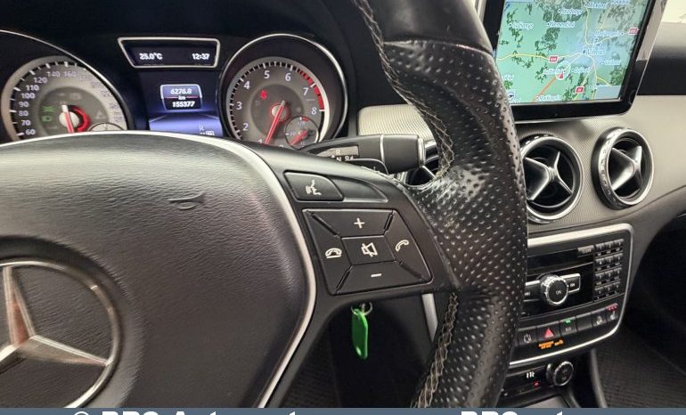 
								Mercedes-Benz GLA 250 4Matic Automatas 2015 full									