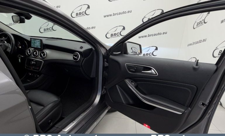 
								Mercedes-Benz GLA 250 4Matic Automatas 2015 full									