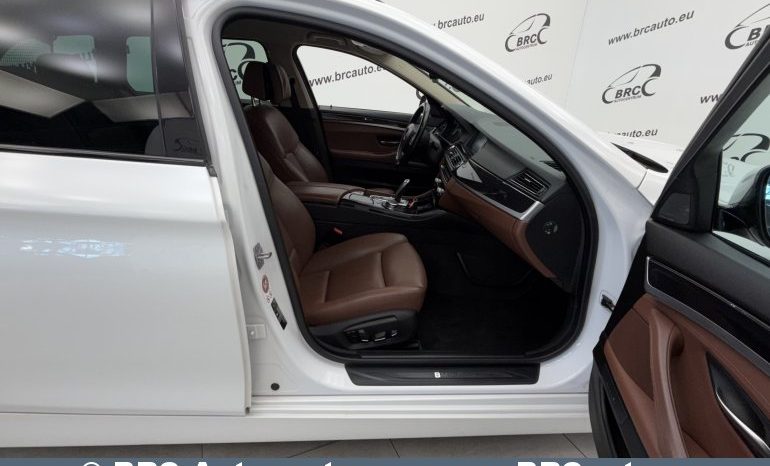 
								BMW 520 d Touring Automatas 2017 full									
