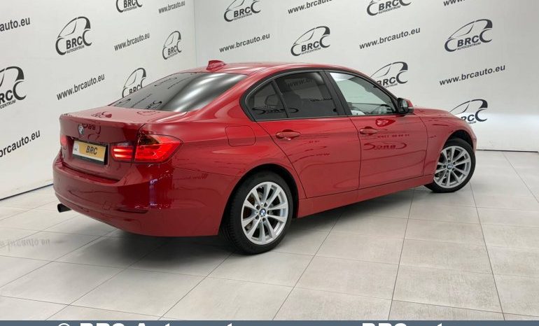 
								BMW 316 1.6i Automatas 2015 full									