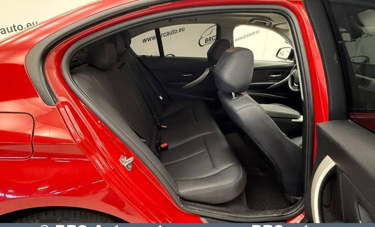 
								BMW 316 1.6i Automatas 2015 full									