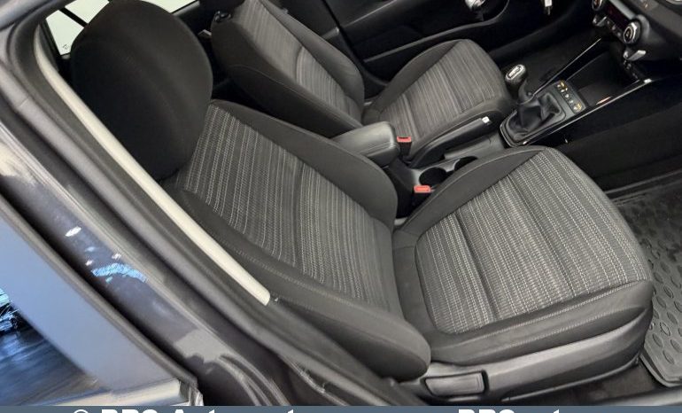 
								Kia Stonic 1.4 MPi 2019 full									