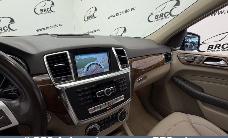 
								Mercedes-Benz ML 350 BLUETEC 4MATIC Automatas 2012 full									