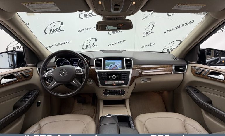 
								Mercedes-Benz ML 350 BLUETEC 4MATIC Automatas 2012 full									