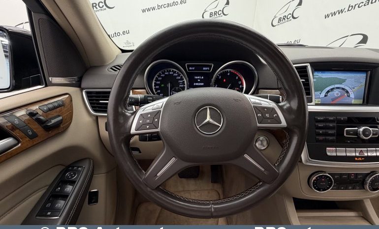 
								Mercedes-Benz ML 350 BLUETEC 4MATIC Automatas 2012 full									